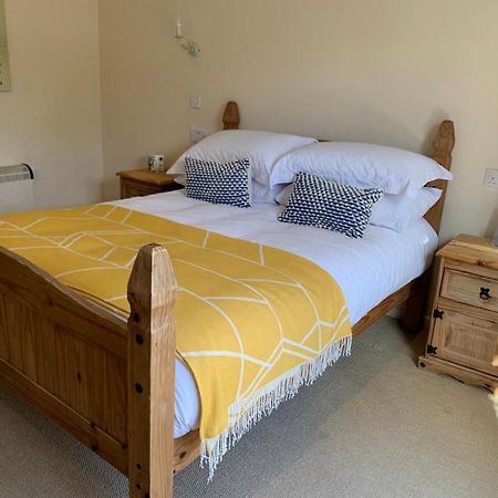 Zucchini Italian Kitchen & Rooms Truro Esterno foto